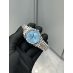 Sunday date display series men's watch, ice blue dial, silver bezel, 40mm, silver President-style bracelet.