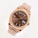 Sunday date display series men's watch, chocolate dial, rose gold bezel, 40mm, rose gold President-style bracelet.