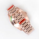 Sunday date display series men's watch, chocolate dial, rose gold bezel, 40mm, rose gold President-style bracelet.