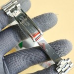 Sunday date display series men's watch, meteorite-colored dial, silver bezel, 40mm, silver President-style bracelet.