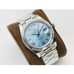 Sunday date display series men's watch, ice blue dial, silver bezel, 40mm, silver President-style bracelet.