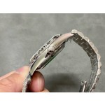 Sunday date display series men's watch, olive green dial, silver bezel, 40mm, silver President-style bracelet.