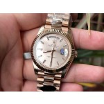 Sunday calendar series men's watch, rose gold dial, rose gold bezel, 40mm, rose gold President-style bracelet.