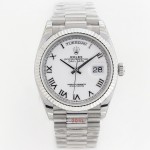 Sunday calendar series men's watch, white dial, silver bezel, 40mm, silver President-style bracelet.