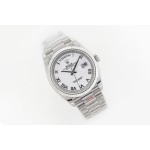 Sunday calendar series men's watch, white dial, silver bezel, 40mm, silver President-style bracelet.