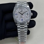 Sunday calendar series men's watch with full diamond dial and diamond-set bezel, 41mm, silver President-style bracelet.