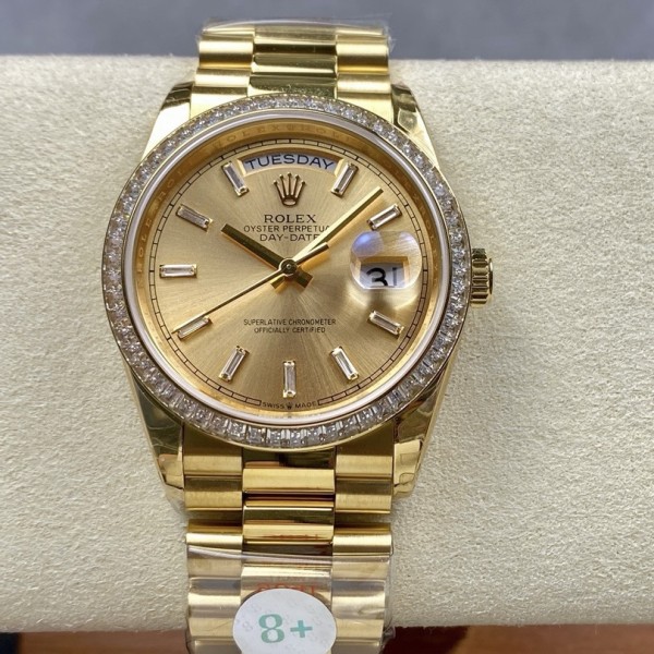 Sunday Calendar series men's and women's watches, gold dial, diamond-set bezel, 36mm and 40mm sizes, gold President-style bracelet.