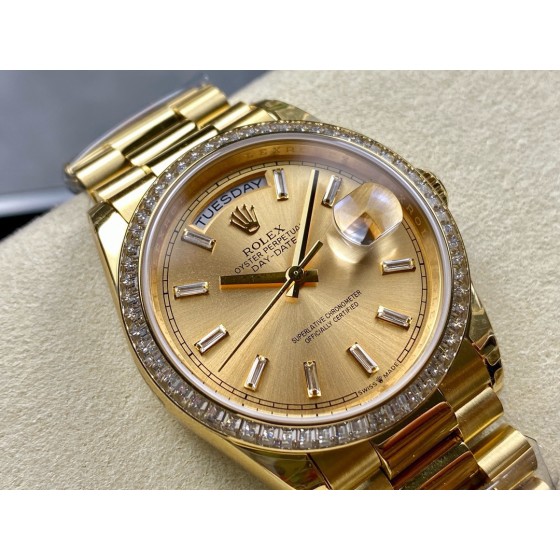 Sunday Calendar series men's and women's watches, gold dial, diamond-set bezel, 36mm and 40mm sizes, gold President-style bracelet.