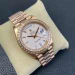 Sunday date display series women's watch, rose gold dial, diamond-set bezel, 36mm, rose gold President-style bracelet.