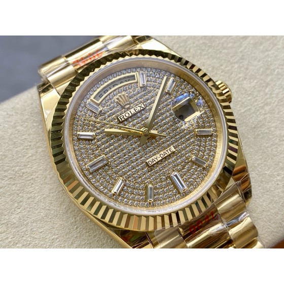 Sunday calendar series men's watch with full diamond dial, gold bezel, 40mm, gold President-style bracelet.