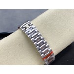 Sunday calendar series women's watch, mother-of-pearl dial, diamond-set bezel, 36mm, silver President-style bracelet.