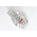 Sunday date display series men's watch, ice blue dial, silver bezel, 40mm, silver President-style bracelet.