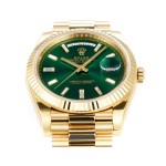 Sunday date display series men's watch, green dial, gold bezel, 40mm, gold President-style bracelet.
