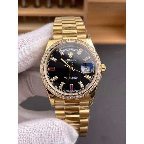 Sunday calendar series women's watch, black dial, diamond-set bezel, 36mm, gold President-style bracelet.