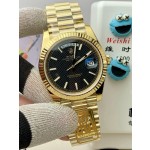 Sunday calendar series men's watch, black dial, gold bezel, 40mm, gold President-style bracelet.