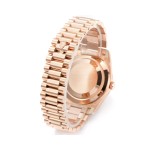 Sunday date display series men's watch, chocolate dial, rose gold bezel, 40mm, rose gold President-style bracelet.
