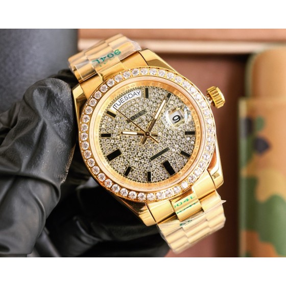 Sunday calendar series men's watch with full diamond dial, diamond-set bezel, 40mm case, and gold President-style bracelet.