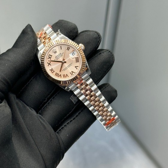 Datejust series, 31mm champagne dial, rose gold two-tone strap