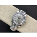 Sunday calendar series men's watch, silver dial, diamond-set bezel, 40mm, silver President-style bracelet.