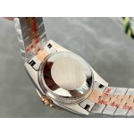 Datejust series women's watch, white dial, diamond-set bezel, 31mm, two-tone five-link bracelet.