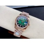Sunday calendar series women's watch with diamonds, gradient green dial, rose gold bezel, 36mm, rose gold President-style bracelet.