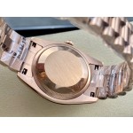 Sunday calendar series women's watch with diamonds, gradient green dial, rose gold bezel, 36mm, rose gold President-style bracelet.
