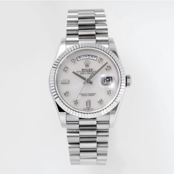 Sunday date display series women's watch, white dial, silver bezel, 36mm, silver President-style bracelet.