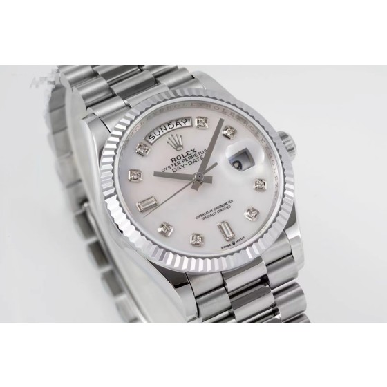 Sunday date display series women's watch, white dial, silver bezel, 36mm, silver President-style bracelet.