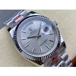 Sunday date display series women's watch, silver dial, silver bezel, 36mm, silver President-style bracelet.