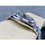 Sunday date display series women's watch, silver dial, silver bezel, 36mm, silver President-style bracelet.