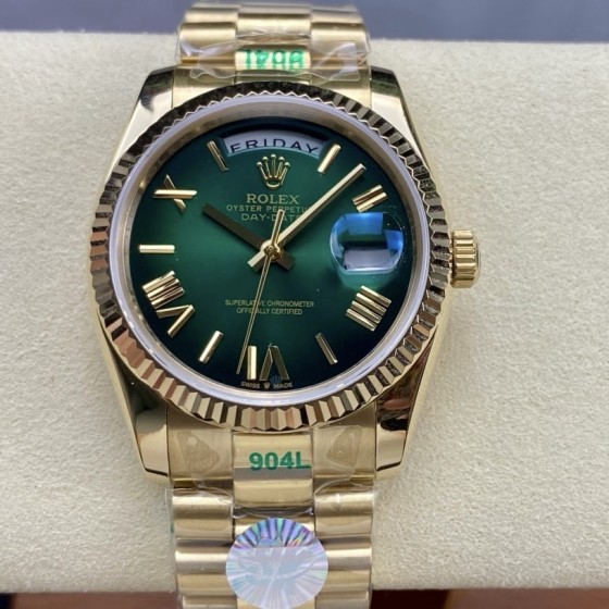 Sunday date display series women's watch with gradient green dial, gold bezel, 36mm case, and gold President-style bracelet.