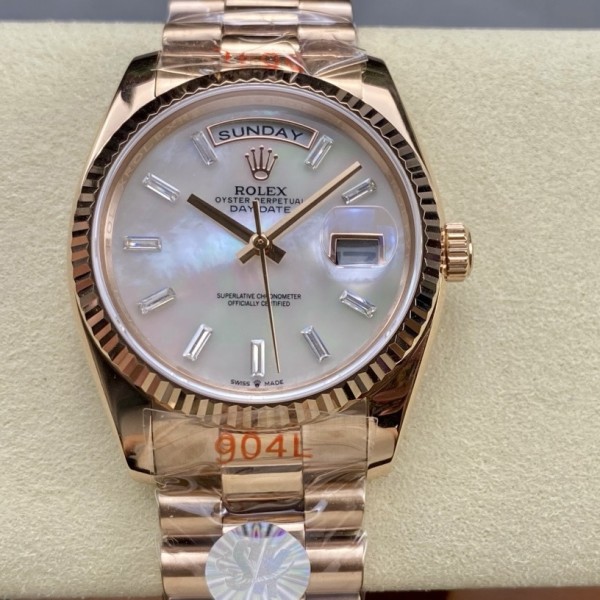 Sunday date display series women's watch, mother-of-pearl dial, rose gold bezel, 36mm, rose gold President-style bracelet.