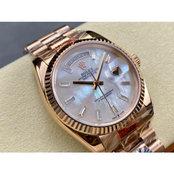Sunday date display series women's watch, mother-of-pearl dial, rose gold bezel, 36mm, rose gold President-style bracelet.