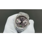 Sunday Calendar series women's watch, pink dial, silver bezel, 36mm, with diamond-set silver President-style bracelet.