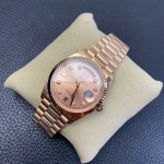 Sunday calendar series women's watch, rose gold dial, rose gold bezel, 36mm, rose gold President-style bracelet.