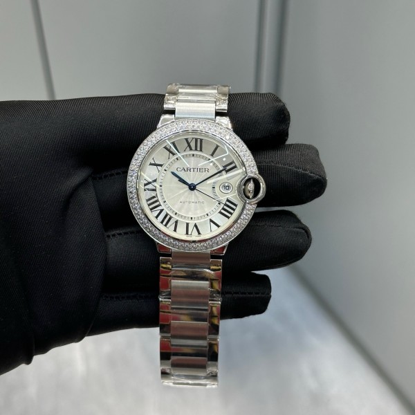 Cartier Ballon Bleu series, silver dial with diamond-set bezel, 42mm men's watch, silver strap, mechanical movement.