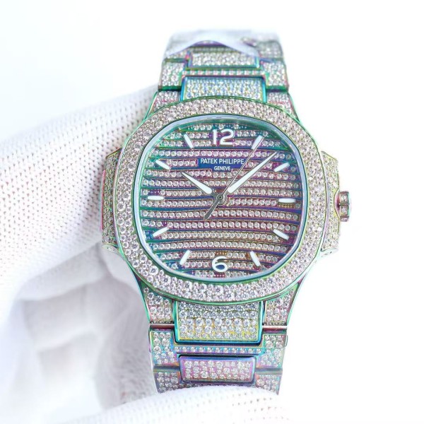 Patek Philippe Ladies' Nautilus 7118 (R69) – Full-Diamond Limited Edition