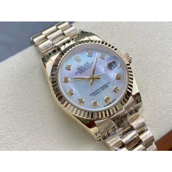 Datejust series, 31mm mother-of-pearl dial, gold strap