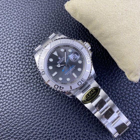 Yacht-Master series, black dial, silver bezel, 40mm, silver Oyster bracelet.