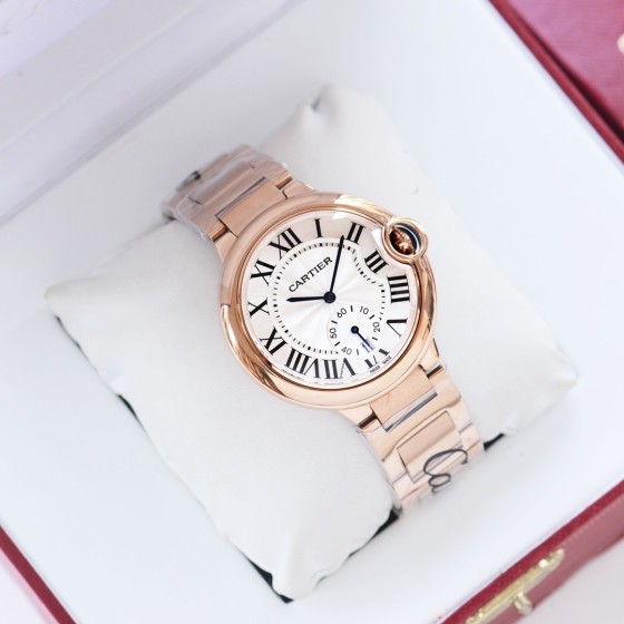 Cartier Ballon Bleu series, 33mm women's watch with silver dial, rose gold strap, quartz watch.