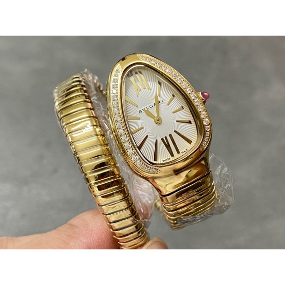 Bulgari Serpentl Collection: White dial with diamonds and gold snake bezel