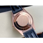 Navigator series men's watch, chocolate dial, rose gold bezel, 42mm, rubber strap.