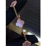 Four-leaf clover and mother-of-pearl five-flower bracelet