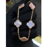 Four-leaf clover and mother-of-pearl five-flower bracelet