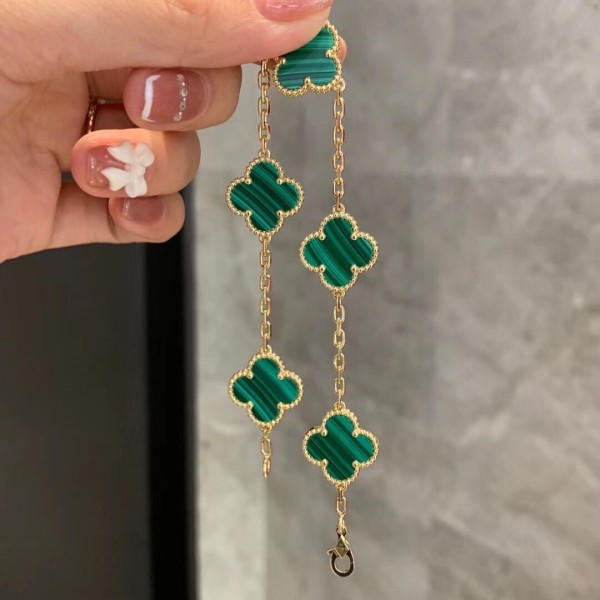 Four-leaf clover peacock green multi-flower bracelet