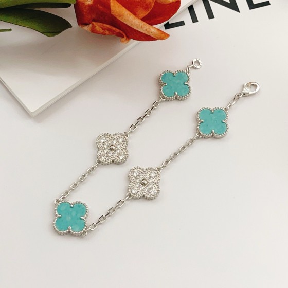 Four-leaf clover light blue and silver diamond five-flower bracelet