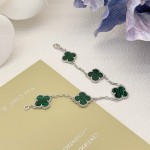 Four-leaf clover green and silver bracelet