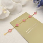 Four-leaf clover pink mother-of-pearl and gold bracelet