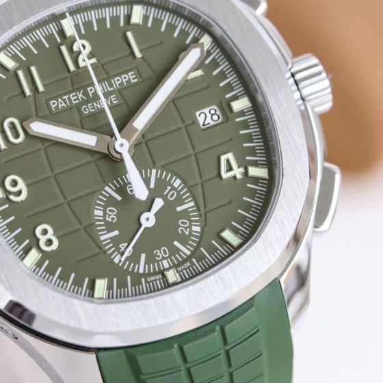 Patek Philippe Aquanaut, green dial, platinum case, 42.2mm.