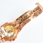 Patek Philippe Nautilus series, wave-pattern dial, 40mm diameter, 8.8mm thickness.